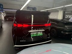 Denza D9 DM-i smart driving version 1020 four-wheel drive exclusive - фото 6