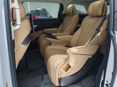 Denza D9 DM-i 980 four-wheel drive flagship - фото 11