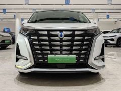 Denza D9 DM-i 980 four-wheel drive flagship - фото 2