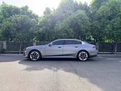 BMW i5 xDrive 50L Luxury Package - фото 7