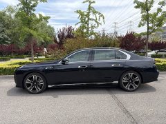 BMW i7 2023 xDrive60L M Sports Package - фото 5