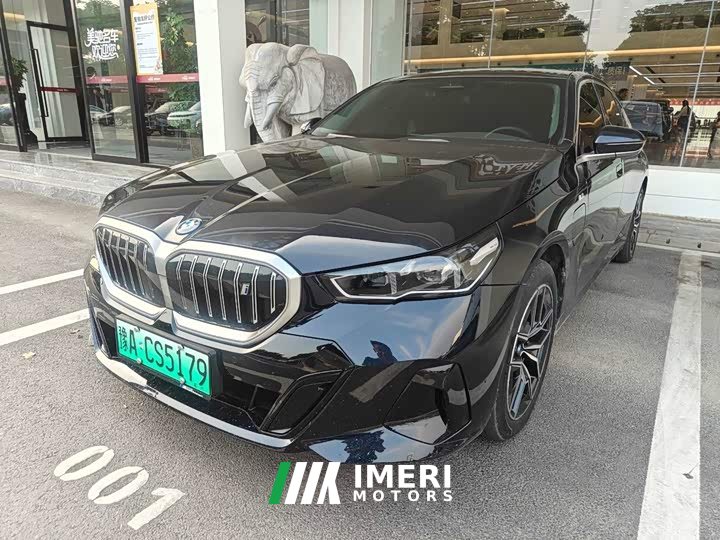 BMW i5 eDrive 35L M Sport Package - автомобиль из Китая