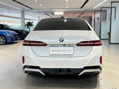 BMW 5 Series 525Li M Sports Package - фото 19