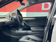 Tesla Model Y long-range all-wheel drive version - фото 5