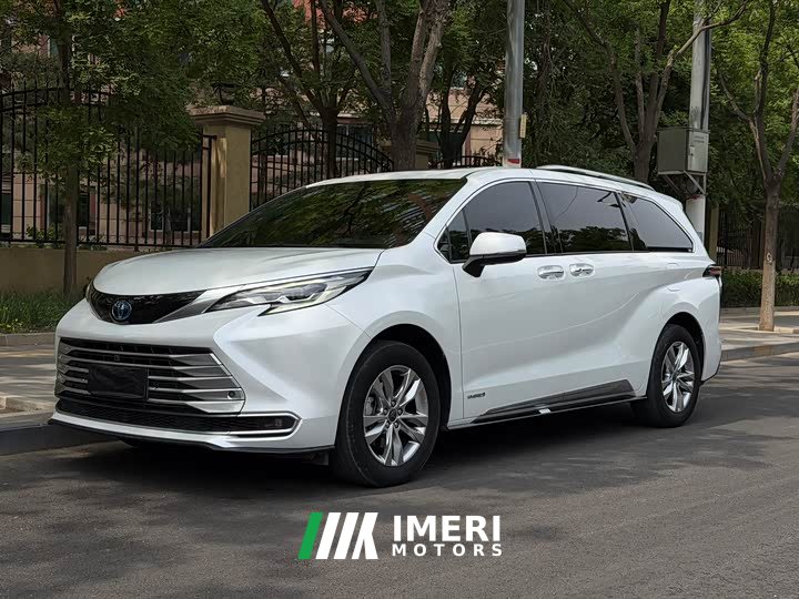 Toyota SIENNA 2021 2.5L Hybrid Platinum Edition - автомобиль из Китая