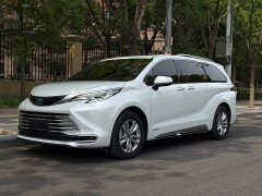 Toyota SIENNA 2021 2.5L Hybrid Platinum Edition - фото 1