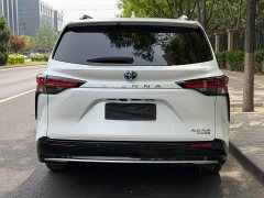 Toyota SIENNA 2021 2.5L Hybrid Platinum Edition - фото 4