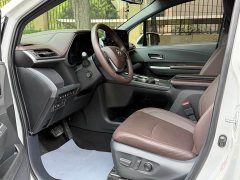 Toyota SIENNA 2021 2.5L Hybrid Platinum Edition - фото 6