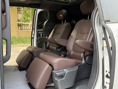 Toyota SIENNA 2021 2.5L Hybrid Platinum Edition - фото 7