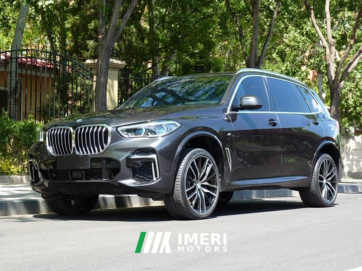BMW X5 facelift xDrive 40Li exclusive M sports package - автомобиль из Китая