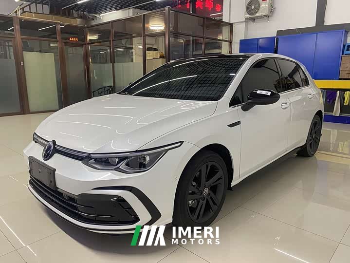 Volkswagen Golf 2021 280TSI DSG R-Line - автомобиль из Китая