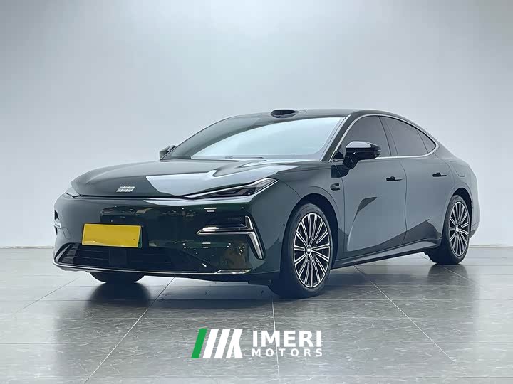 Geely Galaxy Starship 8 130km EM-P Starship Edition - автомобиль из Китая