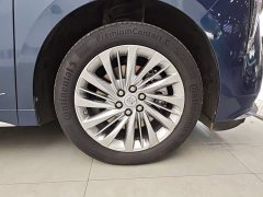 BMW Century 2.0T Six-Seater Yunshi Edition - фото 13