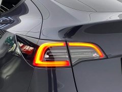 Tesla Model Y rear-wheel drive version - фото 12