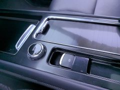 Lynk & Co Adventurer 2.0T two-wheel drive exclusive edition - фото 15