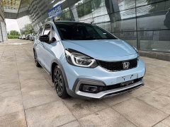 Lynk & Co LIFE 1.5L CVT CRO-SS Smart Edition - фото 3