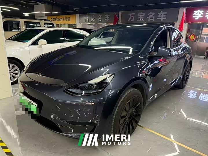 Tesla Model Y rear-wheel drive version - автомобиль из Китая