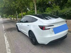 Tesla Model 3 2025 facelift, long-range rear-wheel drive version - фото 4