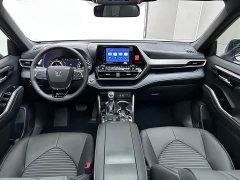Toyota Crown Lufang 2023 2.5L HEV four-wheel drive luxury version - фото 8