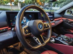BMW i5 eDrive 35L Exclusive M Sports Package - фото 11