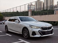 BMW i5 eDrive 35L Exclusive M Sports Package - фото 3
