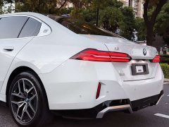 BMW i5 eDrive 35L Exclusive M Sports Package - фото 7