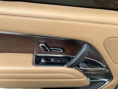 Land Rover Range Rover 2023 3.0 L6 360PS Grand Edition - фото 20