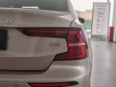Volvo S60 B4 Zhiyuan Luxury Edition - фото 18
