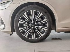 Volvo S60 B4 Zhiyuan Luxury Edition - фото 6