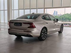 Volvo S60 B4 Zhiyuan Luxury Edition - фото 8