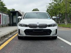 BMW 3 Series 320i M Sports Package - фото 2