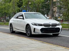 BMW 3 Series 320i M Sports Package - фото 3