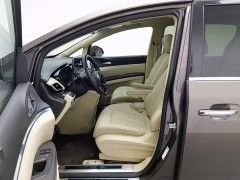 Buick GL8 2023 facelift land business class luxury - фото 10