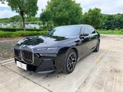 BMW 7 Series 2023 735Li M Sports Package - фото 1