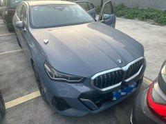 BMW 5 Series 530Li M Sport Luxury Package - фото 2