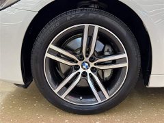 BMW 5 Series 530Li Leading Luxury Package - фото 11