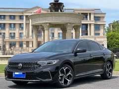 Volkswagen Passat facelift 330TSI Starry Sky Deluxe Edition - фото 1