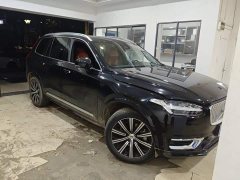 Volvo XC90 2023 B6 Zhiyi Luxury Edition 7 seats - фото 1