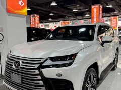 Lexus LX 600 - фото 1