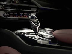 BMW 5 Series 530Li Exclusive M Sports Package - фото 4