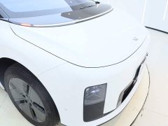 Li Auto Ideal i8 2025 Standard Edition - фото 13