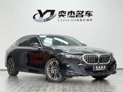 BMW 5 Series 530Li Leading M Sports Package - фото 3