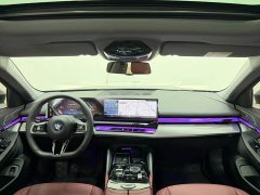 BMW 5 Series 530Li Leading M Sports Package - фото 4
