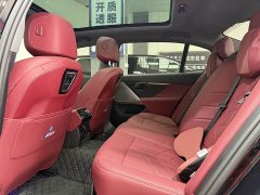 BMW 5 Series 530Li Leading M Sports Package - фото 6