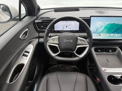 Lynk & Co Hiace 06 DM-i 205 Pilot Pro Edition - фото 7