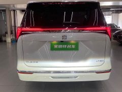 Buick GL8 Lu Zun Smart Edition - фото 3