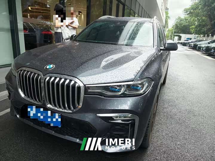 BMW X7 2022 xDrive40i M Sport Package - автомобиль из Китая