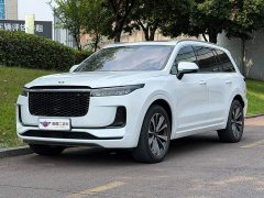 Li Auto ONE Extended-Range 6-Seater - фото 1