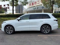 Li Auto ONE Extended-Range 6-Seater - фото 3