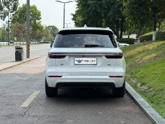 Li Auto ONE Extended-Range 6-Seater - фото 5